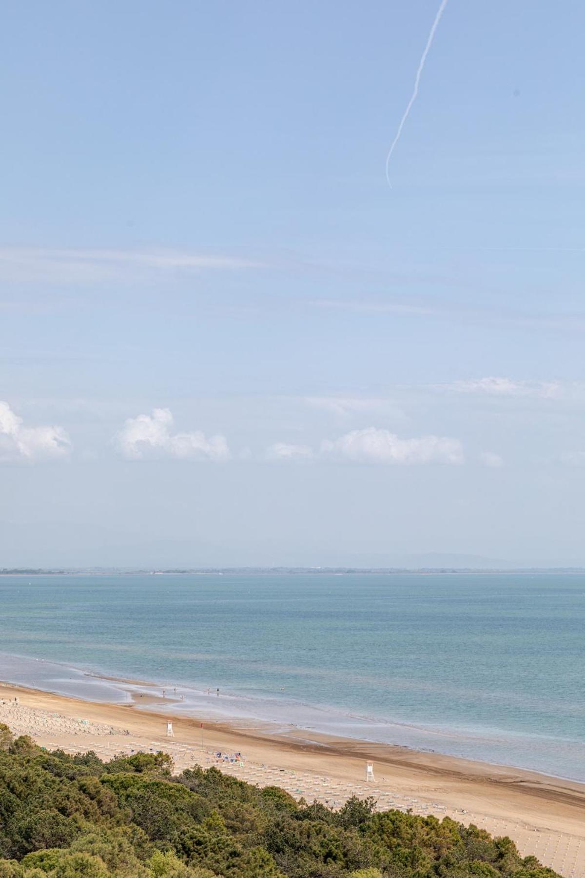 Skyline Lignano Apartment Lignano Sabbiadoro Luaran gambar